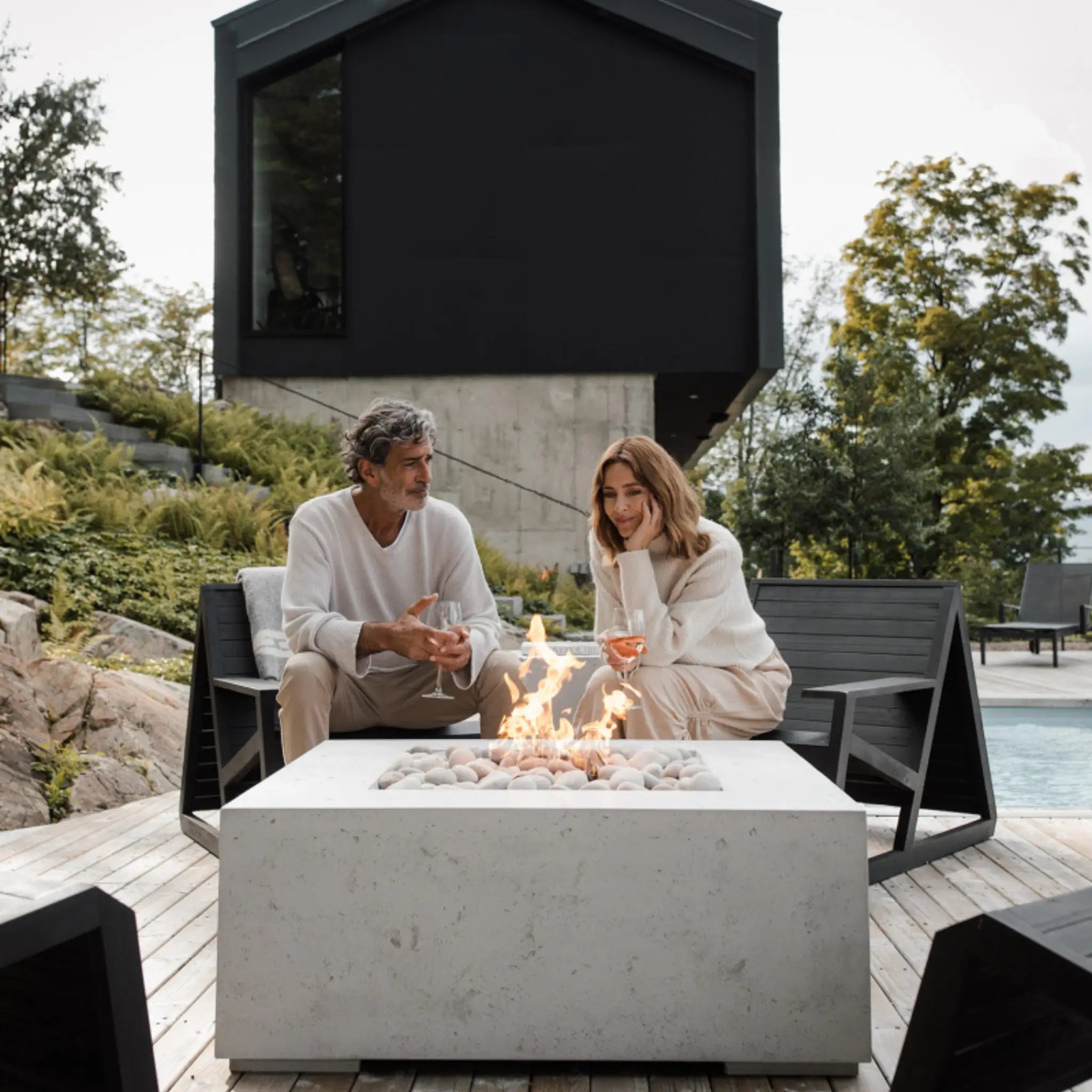 HPC Fire Inspired Alea Series 40" Lightweight Fire Pit – Modern Elegance Fire Pit for Outdoor Space